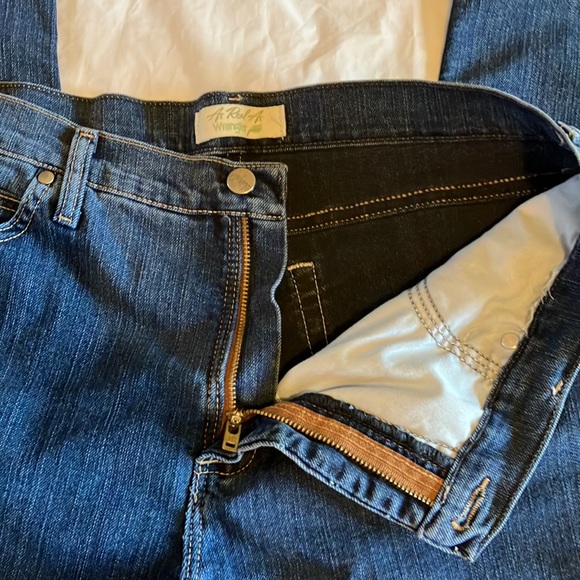 EUC Sz 14 Wrangler jeans ✨ - Picture 2 of 4